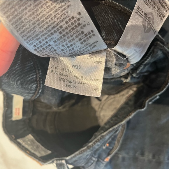 Levi’s Wedgie Jeans (23) - Picture 4 of 5